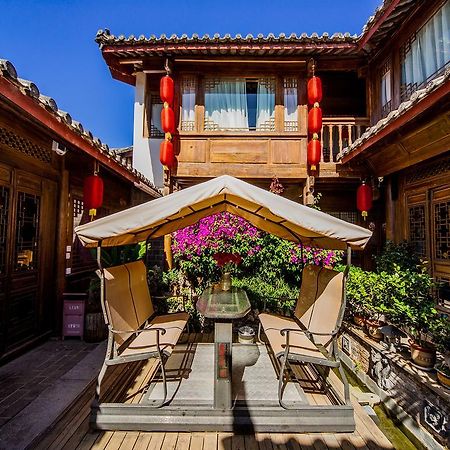 Old Tree Boutique Guesthouse Li-ťiang Exteriér fotografie